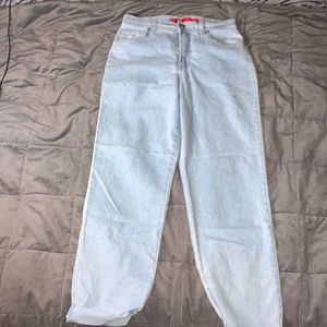 Gloria Vanderbilt mom jeans